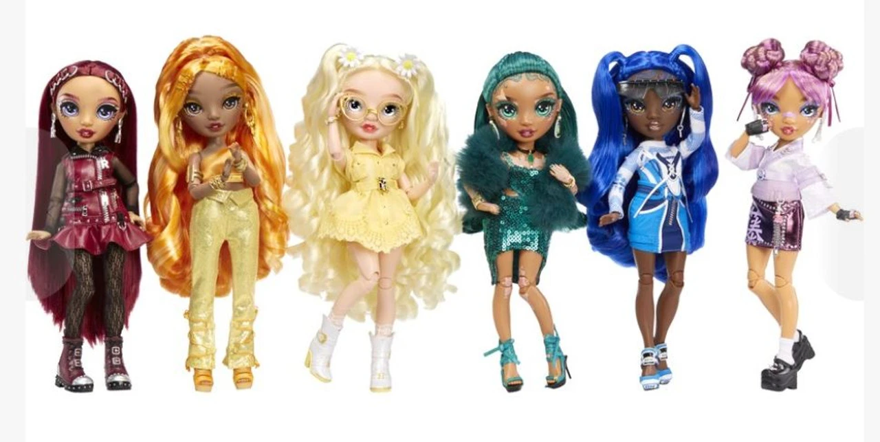 Rainbow High Fashion Doll S4 (Jewel Richie / Coco Vanderbalt / Lila Yamamoto) - Assorted 7 Rainbow High Fashion Doll S4 (Jewel Richie / Coco Vanderbalt / Lila Yamamoto) - Assorted - Image 5