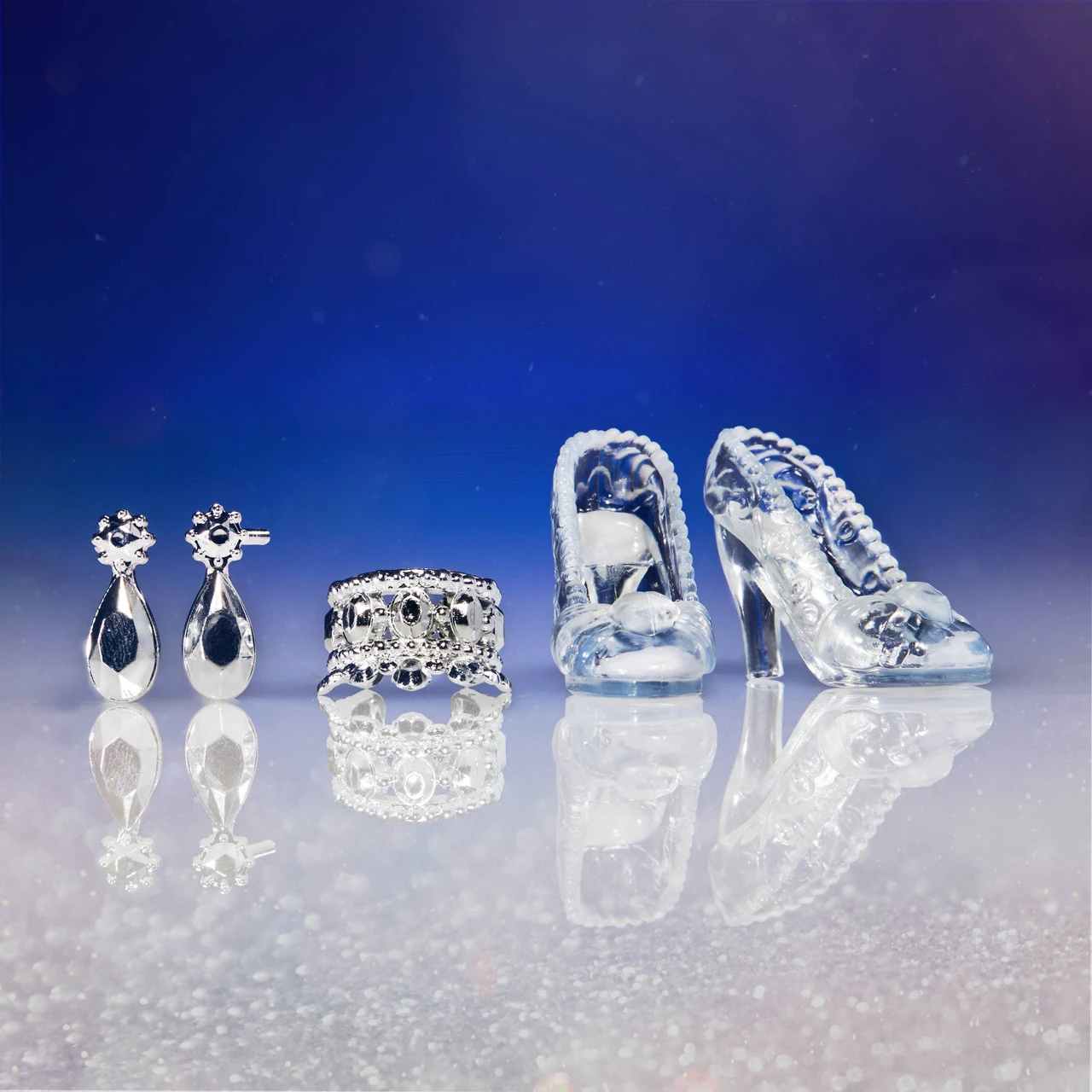 Disney Princess Style Series Holiday Style Cinderella 6 Disney Princess Style Series Holiday Style Cinderella - Image 4